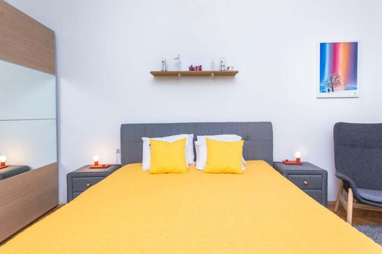 Designer & Luxurious, Business, One Bedroom Apartment In Top Central Sofia By Flat Mаnager Esterno foto