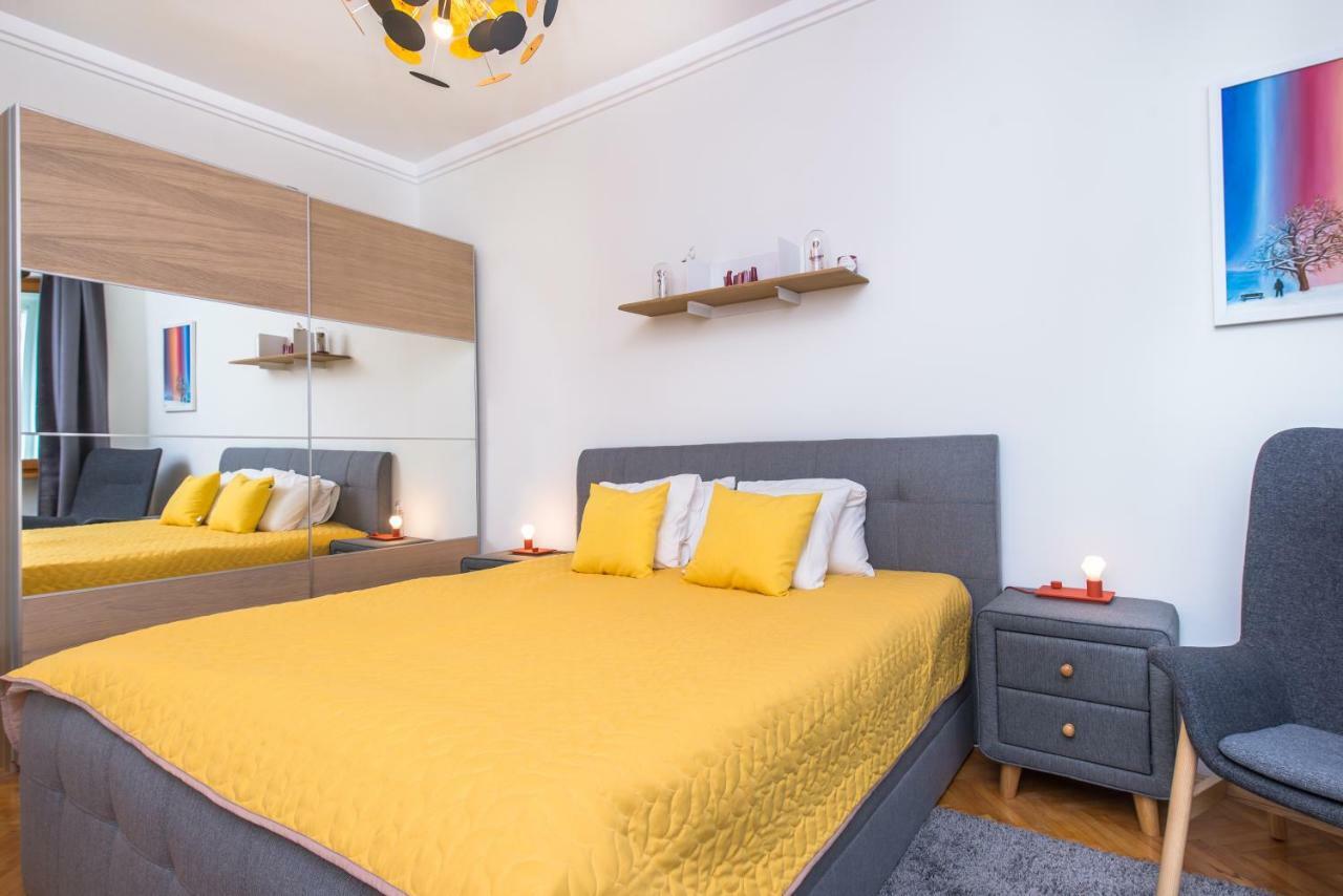 Designer & Luxurious, Business, One Bedroom Apartment In Top Central Sofia By Flat Mаnager Esterno foto